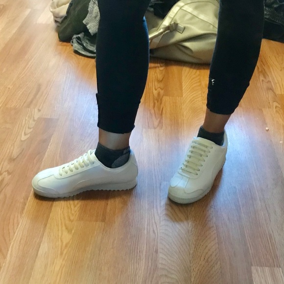 PUMA Roma non marking sneakers, rubber laces - Picture 6 of 8